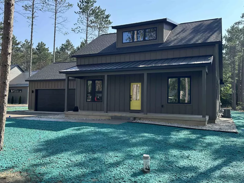 1868 Cascade Trail, Traverse City, MI 49685