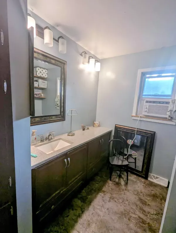 Alma, MI 48801,1310 Rosedale Street