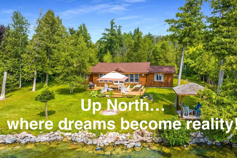 8493 S Sandbar Drive, Cedar, MI 49621