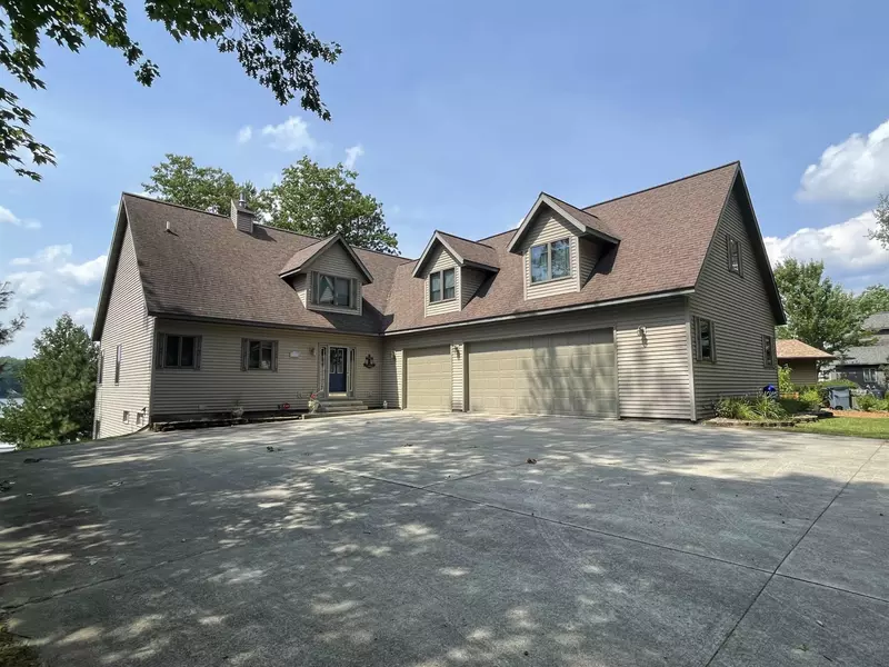 5685 Shirley Ann Drive, Harrison, MI 48625