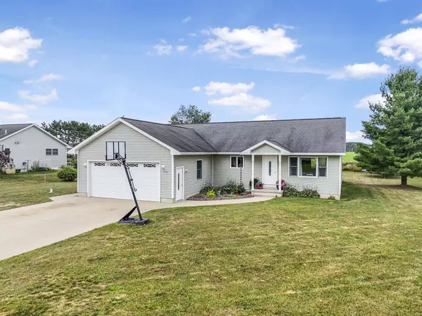 Lake City, MI 49651,5232 S North Country Drive