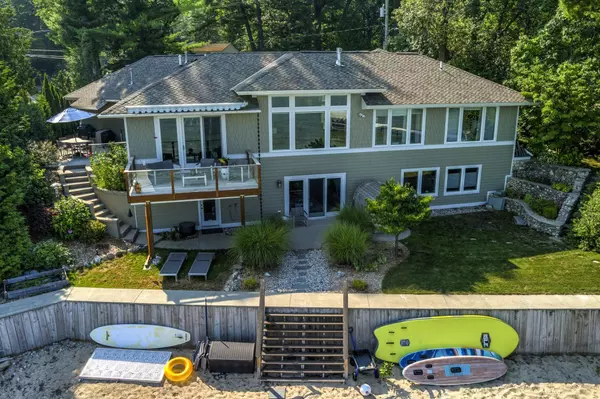 654 Birchwood, Traverse City, MI 49686