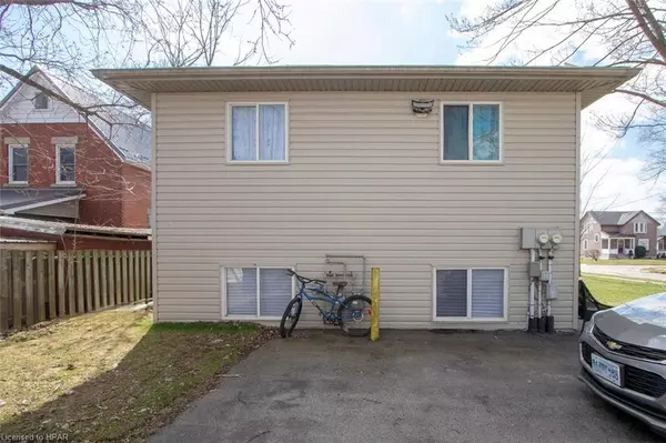 Stratford, ON N5A 4M2,17 Laurier Street