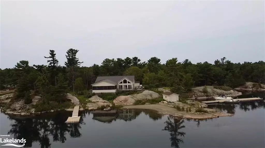 1 B844 Island, Pointe Au Baril, ON P0G 1K0