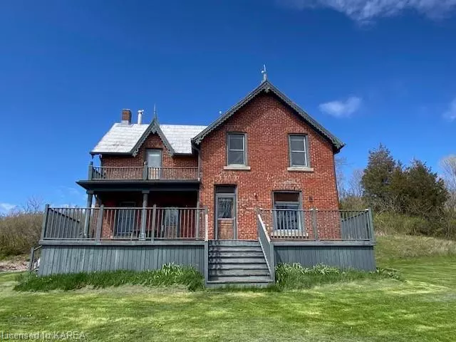 Gananoque, ON K7G 2V4,753 Maple Grove Road