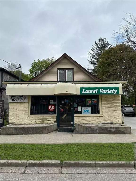 Cambridge, ON N3H 3Y7,371 Laurel Street