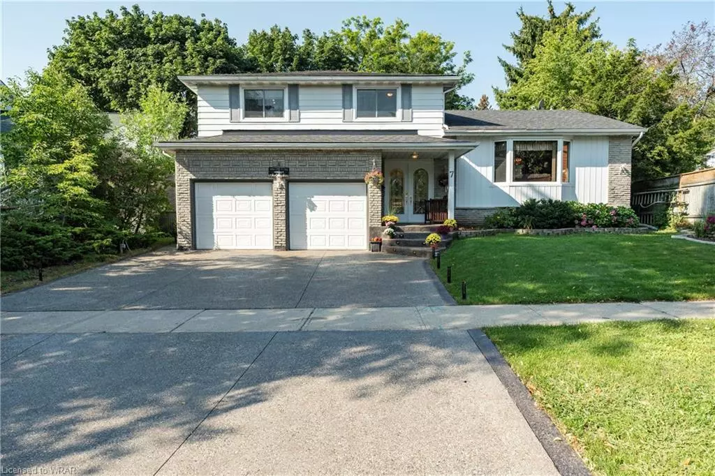 Kitchener, ON N2N 1E5,7 Meadowbrook Drive