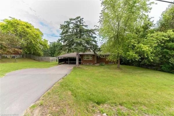 3220 Lakefield Road, Smith-ennismore, ON K9J 6X5