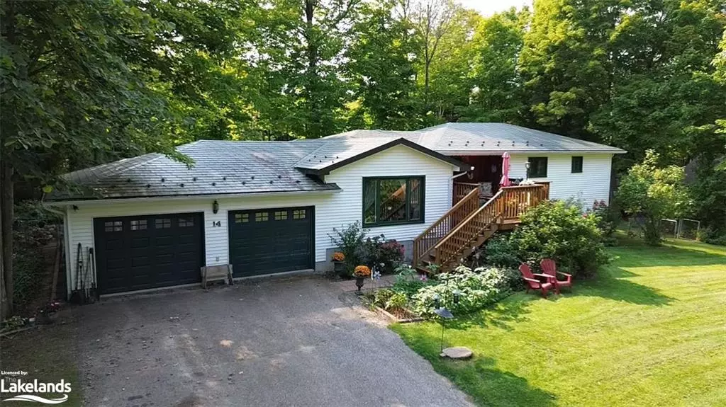 14 Seneca Crescent, Tiny, ON L9M 0C9