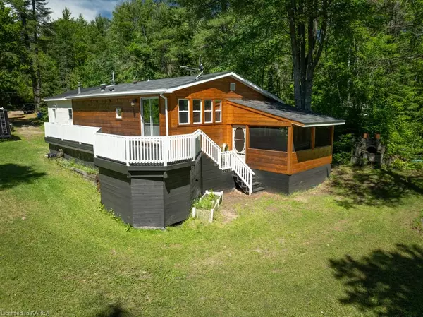 1058 Jacques Bay Road, Cloyne, ON K0H 1K0