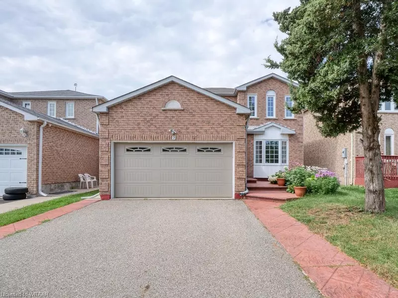 7 Duggan Drive, Brampton, ON L6Y 4K8