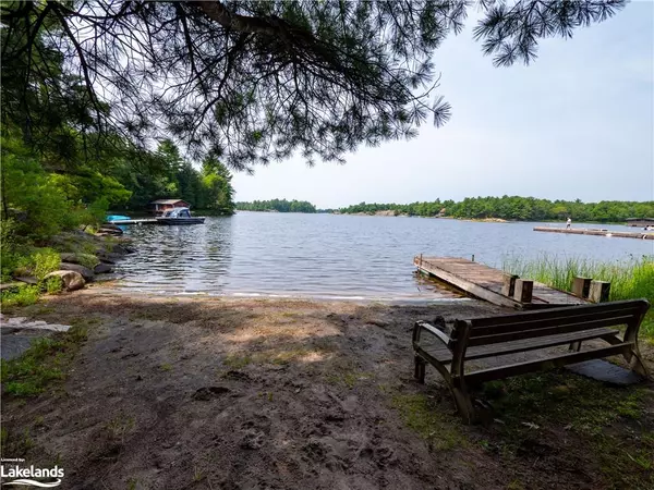 Georgian Bay, ON P0E 1E0,15548 Georgian Bay Shore