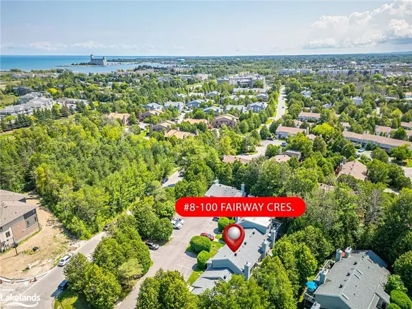 Collingwood, ON L9Y 5B4,100 Fairway Crescent #8