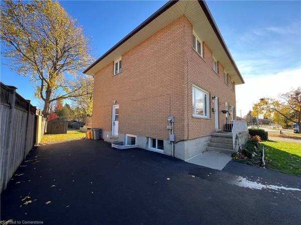 171 Kinzie Avenue #Lower, Kitchener, ON N2A 2J9