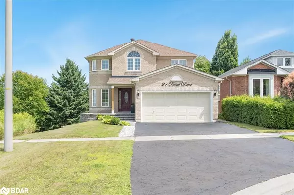 21 Duval Drive, Barrie, ON L4M 6V2