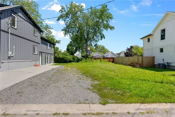 Fort Erie, ON L2A 5L7,LOT 7 Parkview Avenue