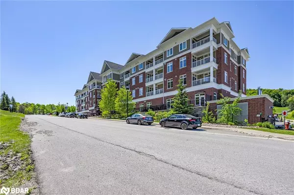 Oro-medonte, ON L4M 4Y8,40 Horseshoe Boulevard #415