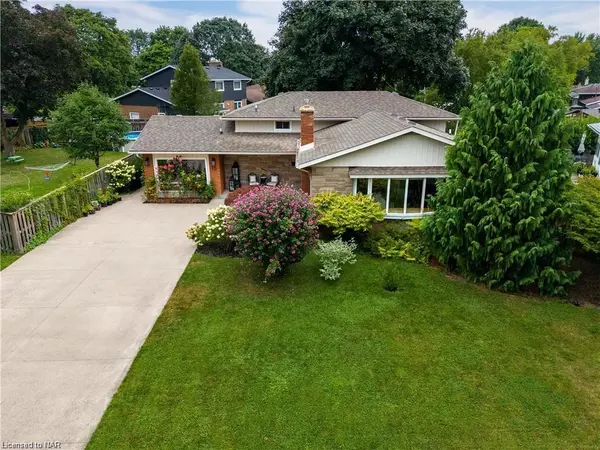 15 Rosemount Avenue, St. Catharines, ON L2M 1Z5