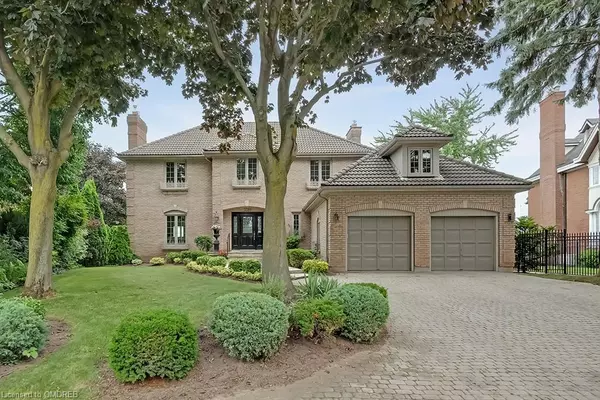 Oakville, ON L6L 5V9,3286 Shelburne Place