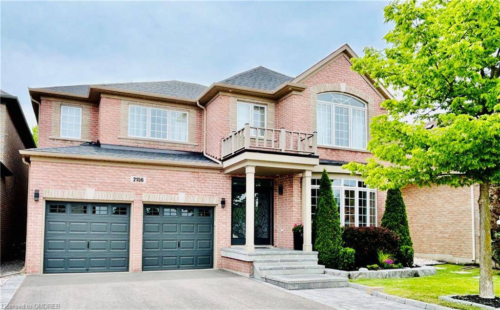 2156 Colonel William Parkway, Oakville, ON L6M 0B8