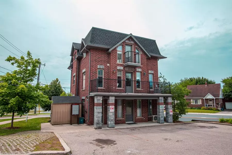 489 East Avenue #B, Kitchener, ON N2H 0A8