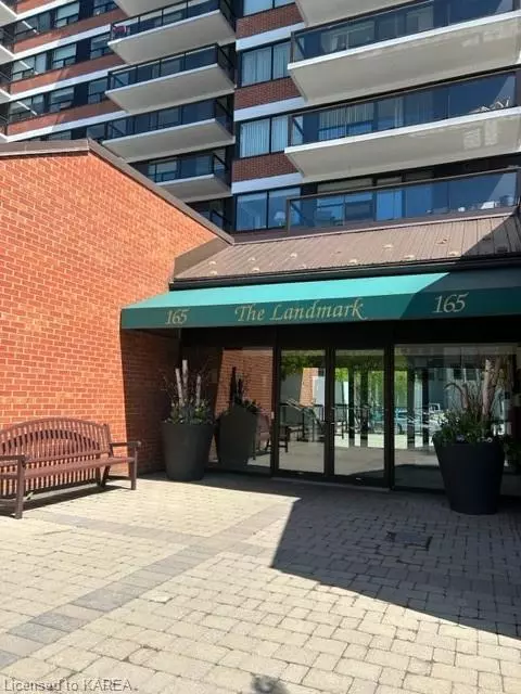 Kingston, ON K7L 2Y6,165 Ontario Street #1102