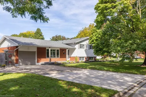 13 Warrington Place, St. Catharines, ON L2N 2N4