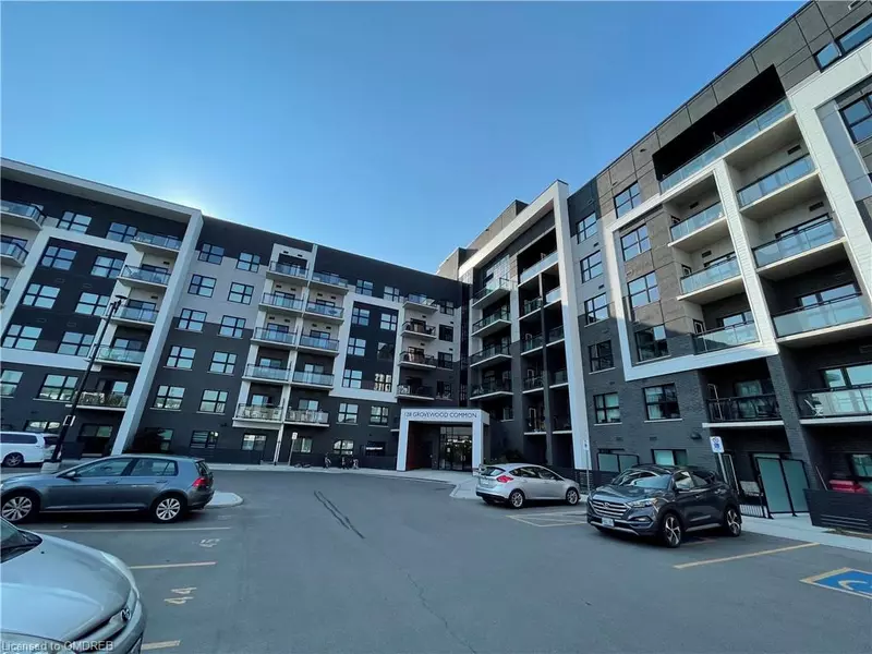 128 Grovewood Common #329, Oakville, ON L6H 0X3