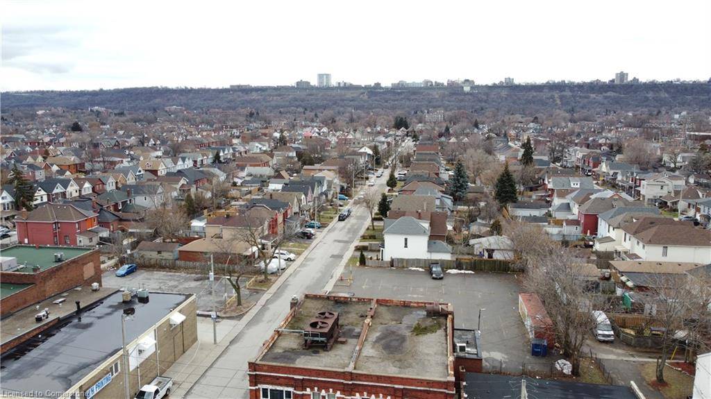 Hamilton, ON L8L 2Z9,628 Barton Street