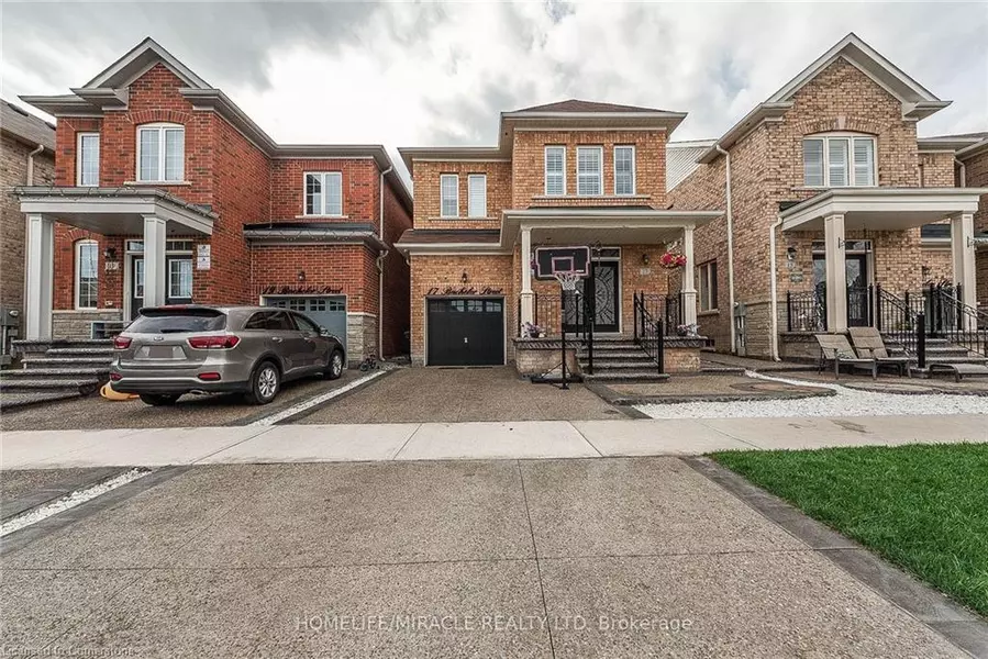 17 Bachelor Street Street, Brampton, ON L7A 5B1