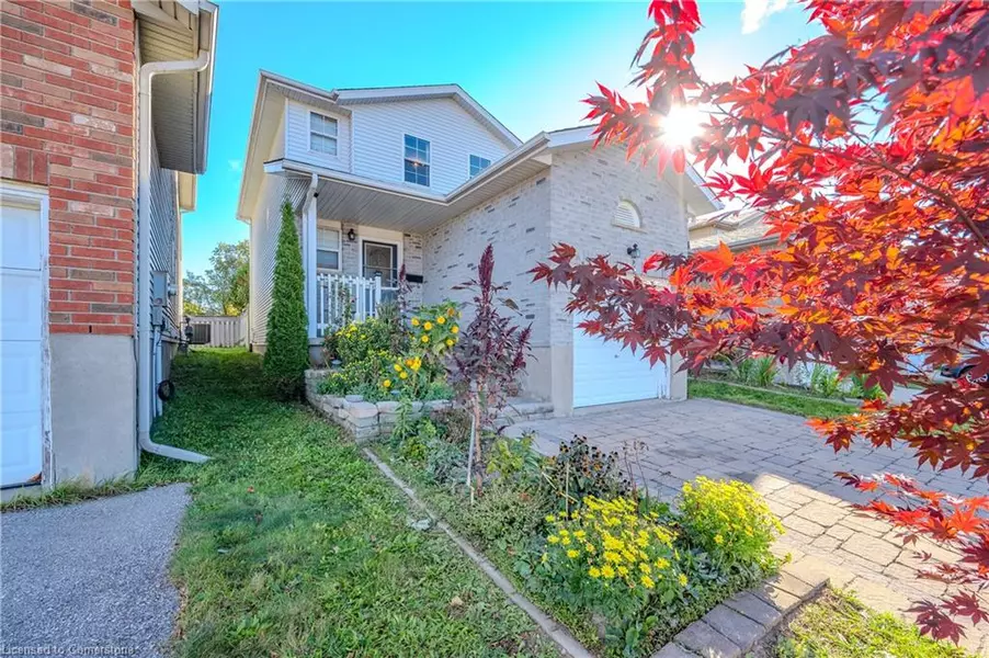 429 Erinbrook Drive, Kitchener, ON N2E 3S4