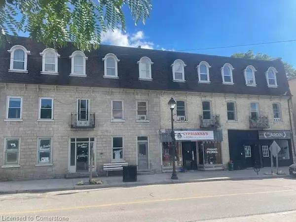 18 Queen Street W, Cambridge, ON N3C 1G1