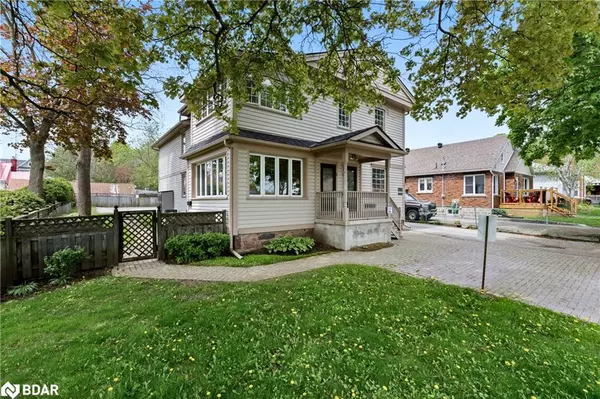 31 Frederick Street, Orillia, ON L3V 5W5