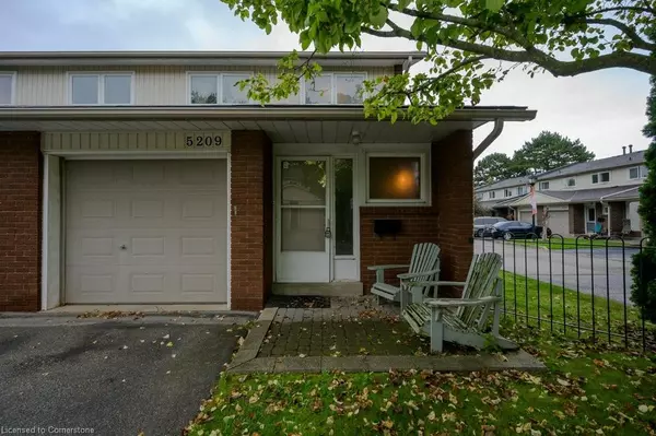 5209 Banting Court, Burlington, ON L7L 2Z4