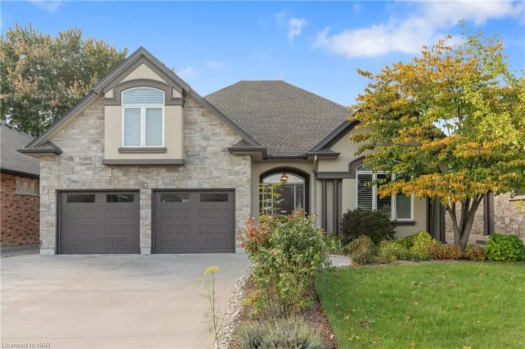 St. Catharines, ON L2M 0A4,7 Sapphire Court