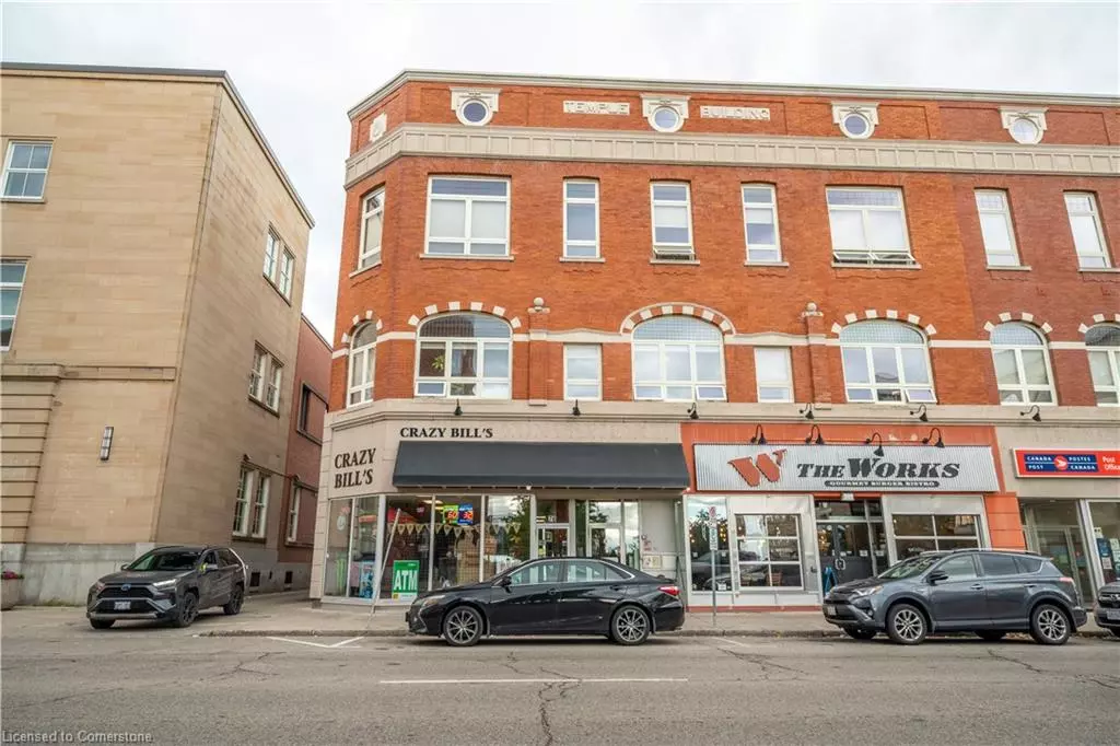 Brantford, ON N3T 2J2,76 Dalhousie Street #208