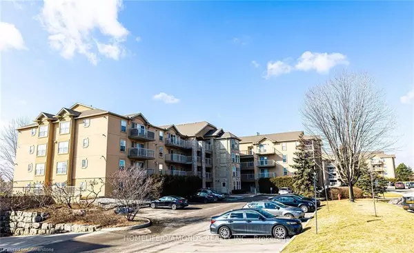 Oakville, ON L6M 4N1,1450 Bishops Gate #306