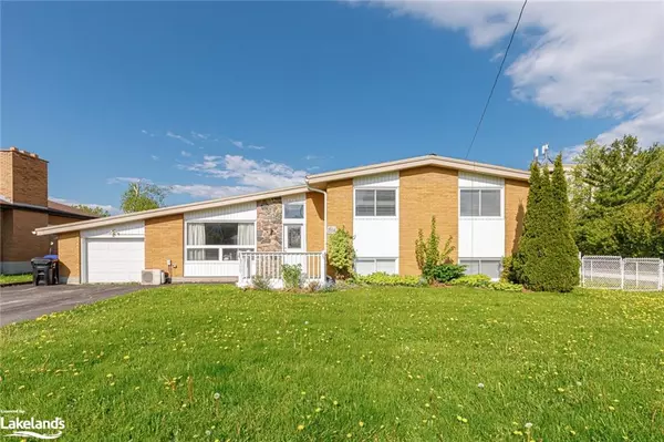 594 Oak Street, Collingwood, ON L9Y 2Z1