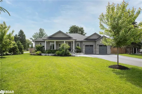 203 Montgomery Drive, Barrie, ON L4N 4G9