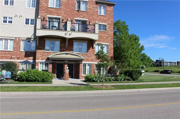 51 Hays Boulevard #1, Oakville, ON L6H 0J1