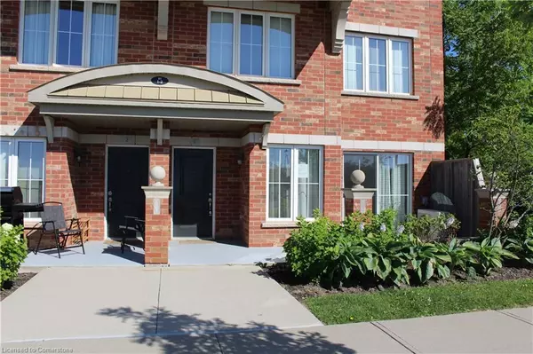 Oakville, ON L6H 0J1,51 Hays Boulevard #1