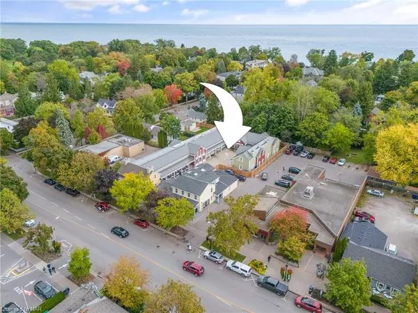 Niagara-on-the-lake, ON L0S 1J0,135 Queen Street #4