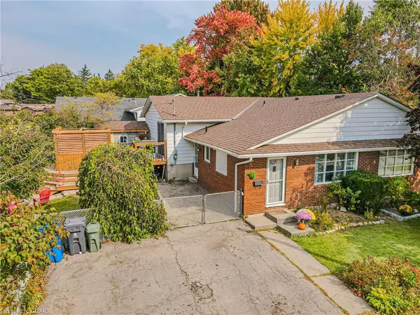 39 Inverness Drive, Guelph, ON N1E 3M1