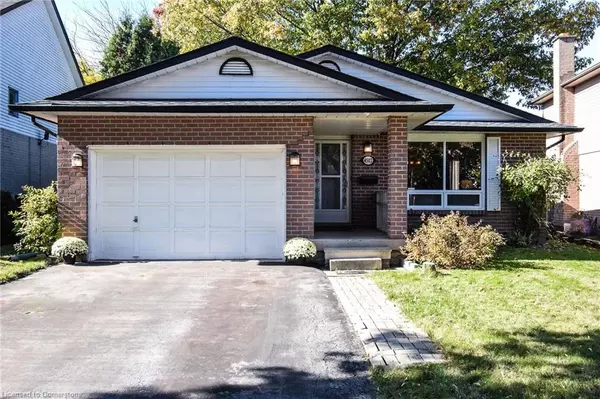 4502 Cedarbrook Lane, Beamsville, ON L3J 0B1