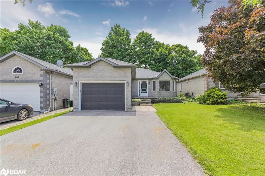 50 Brighton Road, Barrie, ON L4M 6S4