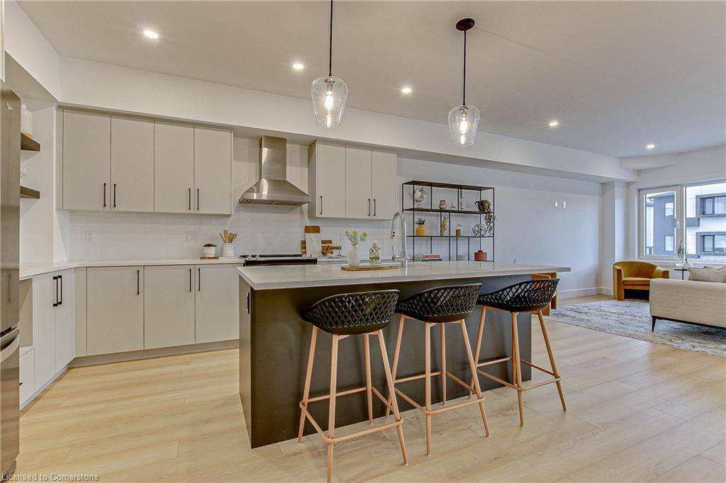 London, ON N6L 0A5,2 Lismer Lane