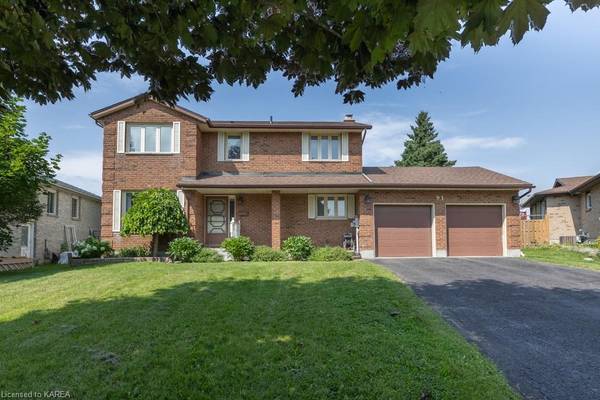 91 Nicholson Crescent, Amherstview, ON K7N 1W9