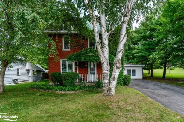 19 Fox Street, Penetanguishene, ON L9M 1R9