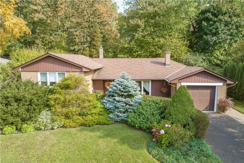 Oakville, ON L6L 4K4,141 Woodhaven Park Drive