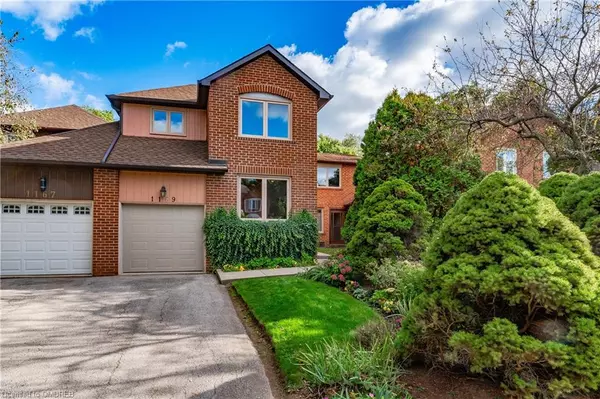 1169 Potters Wheel Crescent, Oakville, ON L6M 1J3